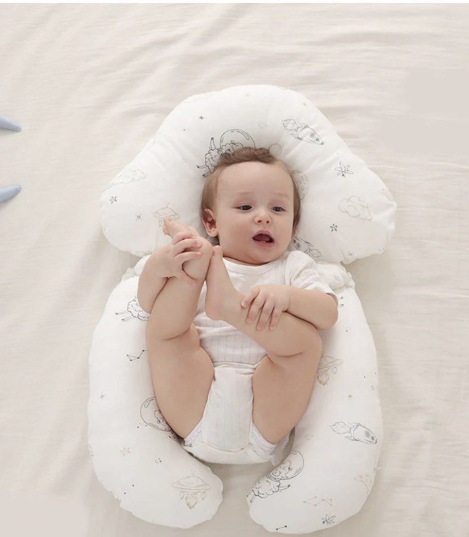Pillowdy Huggie Baby Pillow (Category: Bed Guards) located in Pasay City. Submitted by archangel21 (Listing ID 1301706190, Image 2). Description: Coco Lala. Pillowdy Huggie Astrolamb.