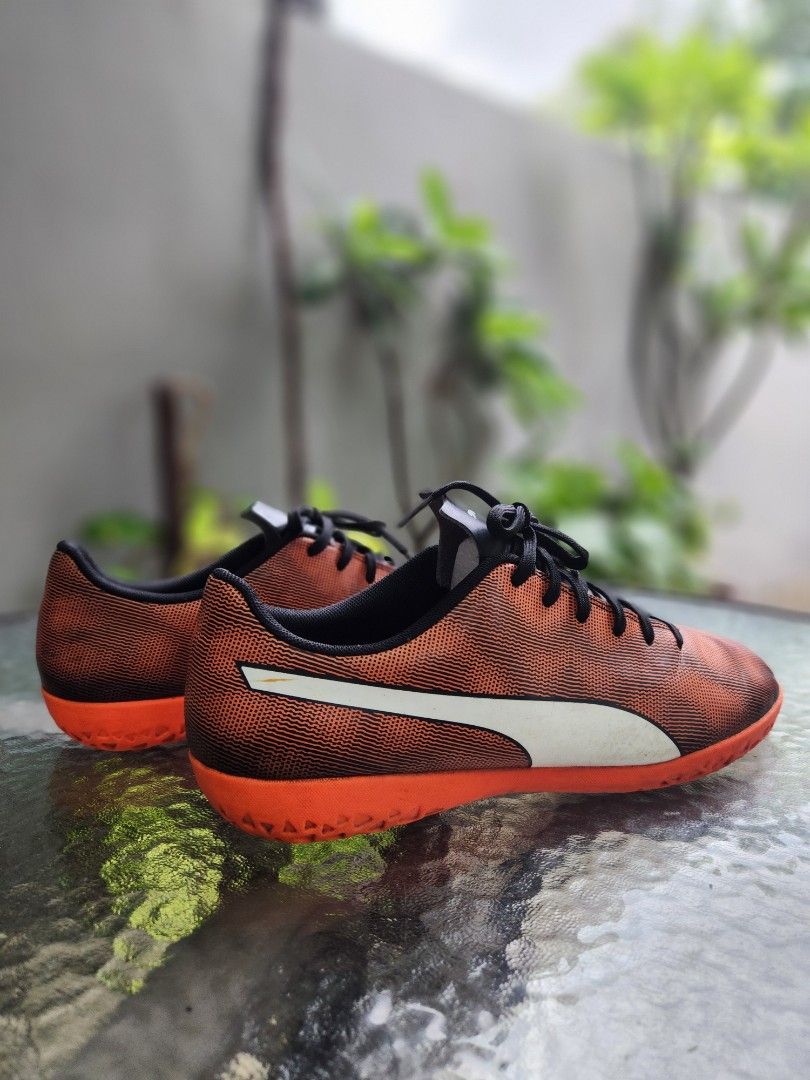 PUMA Rapido Futsal Shoe to let go