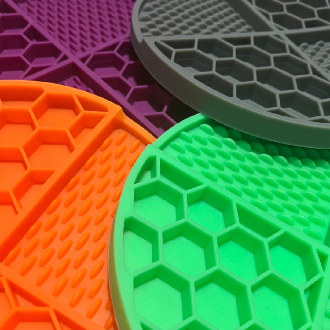 Round Lickmats (Category: Homes & Other Pet Accessories) located in Imus. Submitted by dkluttering (Listing ID 1301820143, Image 2). Description: Bought for PHP 350+ each. I have 4 pieces (different colors) available. Selling for PHP 250 each, but you can: – GET 2 FOR PHP 450 – GET 3 FOR PHP 700 – GET 4 FOR PHP 850 They're around 21 cm in diameter, and best for small to medium dogs. I got them from Pet Express, and the quality is like new since t