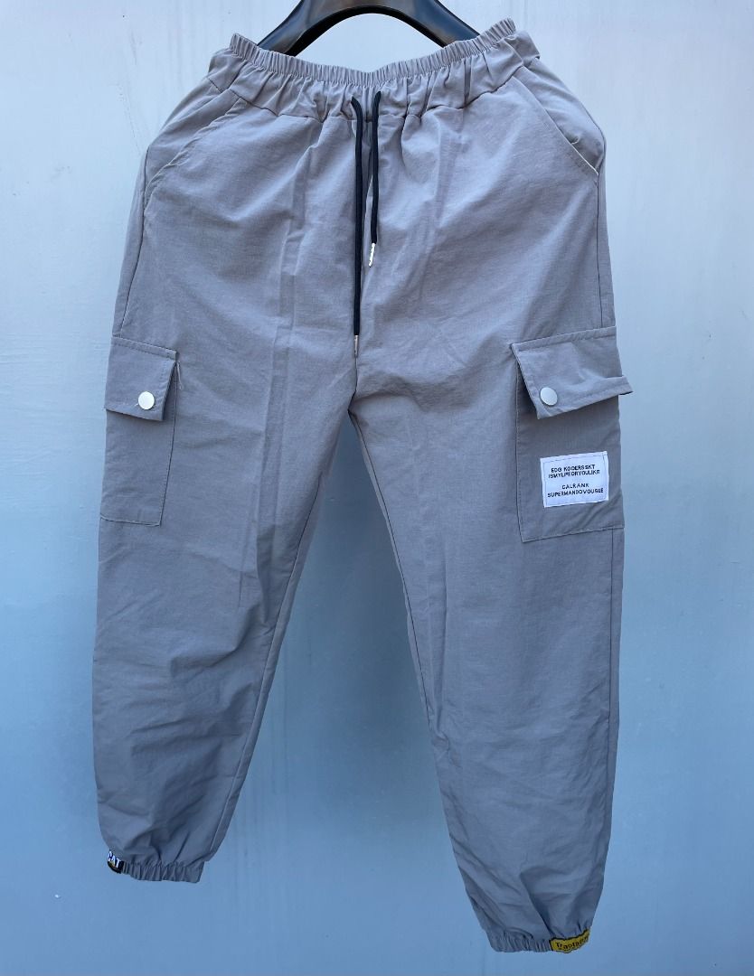 Semi-stretchable Cargo Pants (S-M) (Category: Activewear) located in Las Pinas. Submitted by serialthrifter (Listing ID 1301790527, Image 1). Description: Drawstring cargo pants with semi-stretchable fabric. I was able to wear this on my Mt. Pulag hike. Has 4 functional pockets. Can fit XS to M. RFS: decluttering my activewear. MOP: GCash / BPI / Maya.