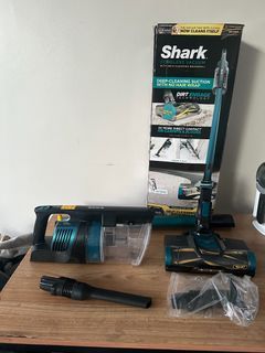 Shark Cordless Vacuum With Self Cleaning Brushroll