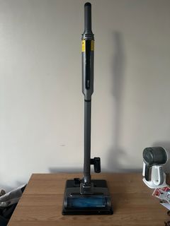 Shark WANDVAC Ultra-Lightweight Powerful Cordless Stick Vacuum