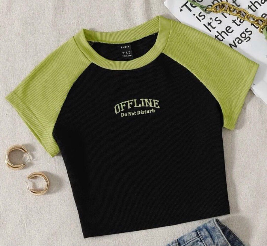 Shein Black and Green Sleeve Tee (Category: Others Tops) located in Quezon City. Submitted by ashyly. (Listing ID 1301712983, Image 1). Description: ✮ Shein Black and Green Sleeve Tee| Size: Large (But can also fit small-medium) | Bought For: ₱263 Selling For: ₱120 — MOP: Gcash for more infos, dm me!.