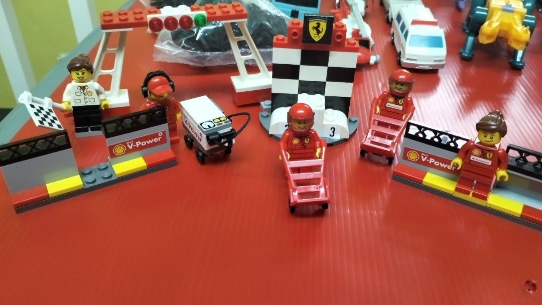 Lego Shell Racer Shell lego racing pit, Hobbies & Toys, Toys & Games on Carousell