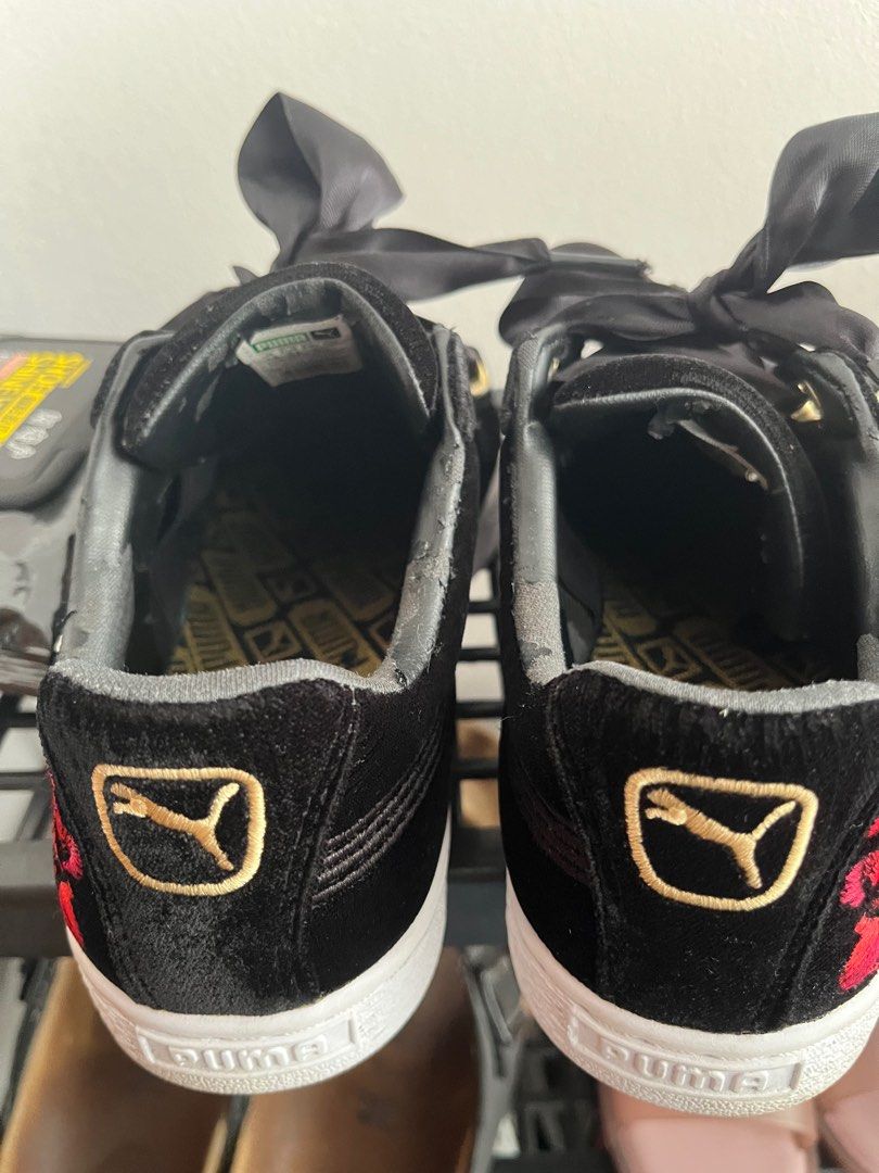 Shoe (Category: Flats) located in Singapore. Submitted by alantht (Listing ID 1301678621, Image 3). Description: What you see is what you get No refund..