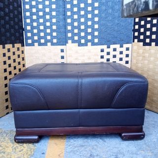 SIDE COUCH