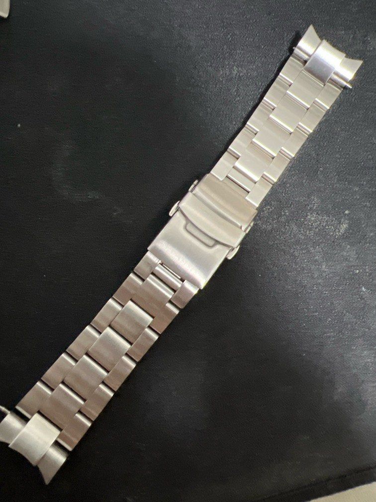 Strapcode skx013 oyster bracelet Men s Fashion Watches Accessories Watches on Carousell