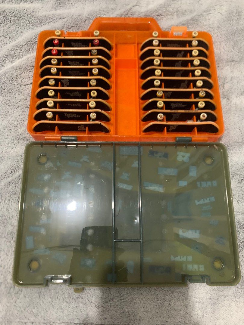 Tech Deck Fingerboard (Category: Action & Battle Toys) located in Davao. Submitted by riccirici (Listing ID 1301690301, Image 3). Description: Tech Deck Fingerboard 18 pcs + 2 free Free Case Good condition From US Price 7,950 php + SF (w/o Seller sponsored voucher) Courier J&T Bank transfer, Gcash .