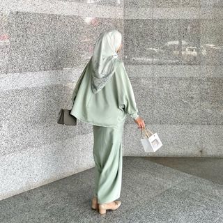 (Category: ) located in . Submitted by aidazainal_ (Listing ID 1301786101, Image 1). Description: .
