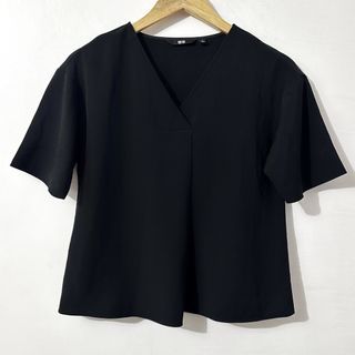 Uniqlo blouse