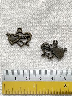 (Category: ) located in . Submitted by niftycrafts (Listing ID 1301777414, Image 1). Description: .