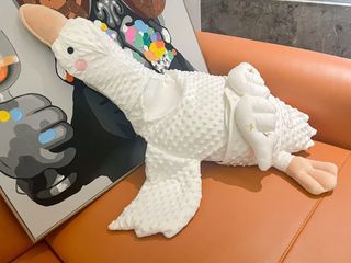 white goose exhaust baby nap artifact lying down newborn anti-suffocation