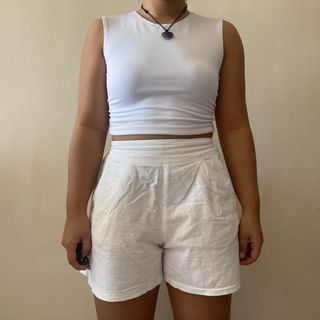 white linen shorts