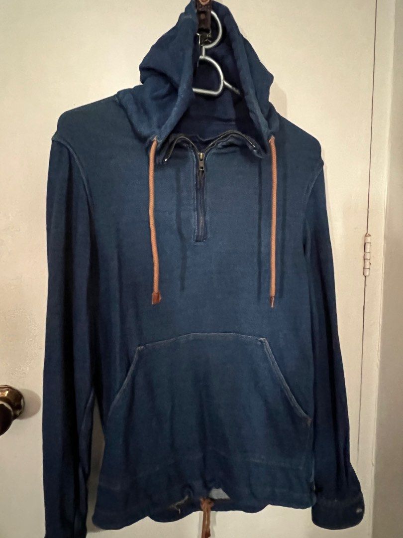 Zara denim hoodie (Category: Coats, Jackets and Outerwear) located in Las Pinas. Submitted by pixterspb (Listing ID 1301673753, Image 2). Description: Size Small.