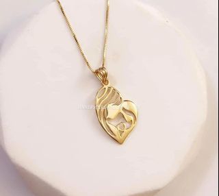 18k Saudi Gold Mother & Child Necklace