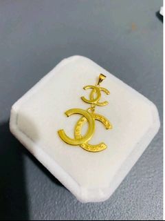 18K Saudi gold pendant - pawnable