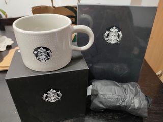 2024 Starbucks Mug & Planner Holiday Collection