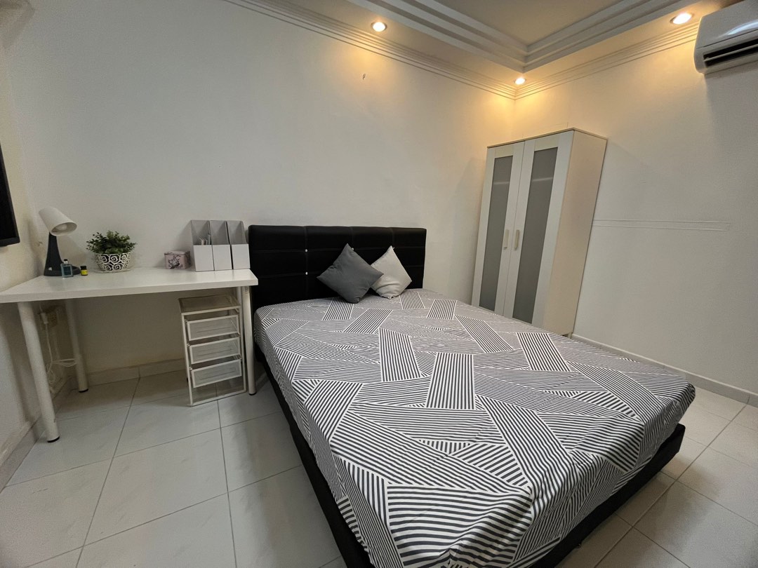 (Category: ) located in . Submitted by nookable (Listing ID 1301939543, Image 1). Description: .