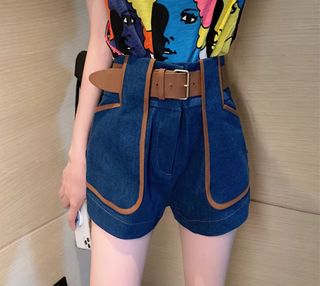 （分類：）位於 。 由 cornercar 提交（商品編號 1301952201，圖片 1）。簡介： 。