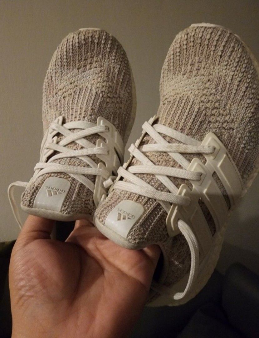 Adidas Ultraboost 4.0 DNA (Category: Sneakers) located in Manila. Submitted by Ro_stuff (Listing ID 1301968539, Image 3). Description: size 6.5 US 5 UK orig price-9,000 still in perfect condition with box.