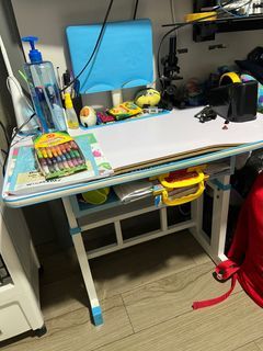 Adjustable Kids Study Table Desk with light