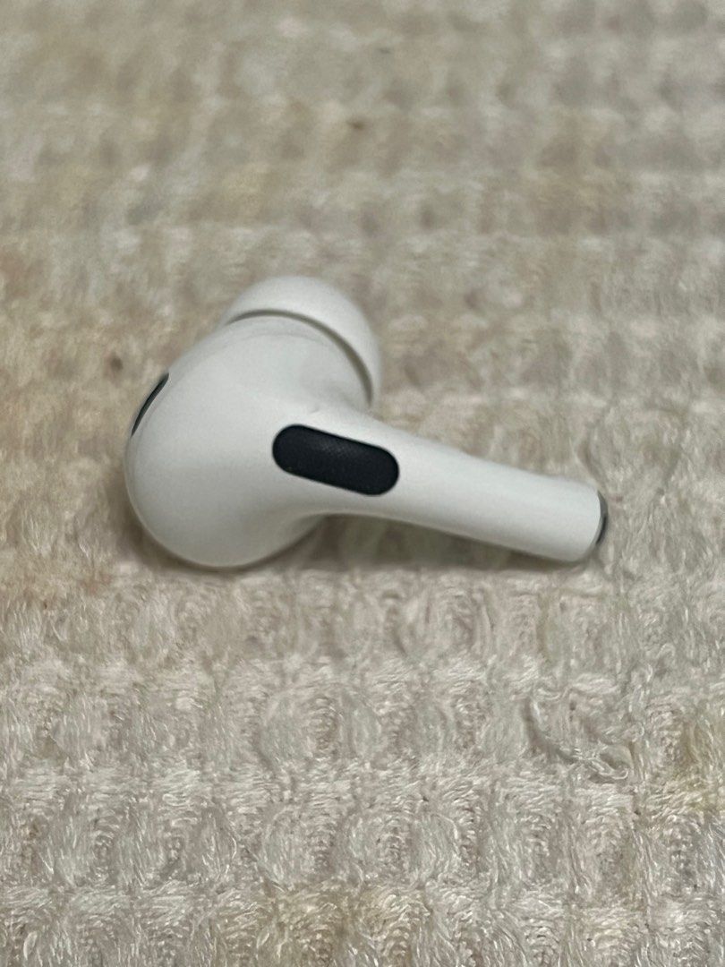 airpods pro 2 第二代右耳A2698 , 音響器材, 耳機- Carousell