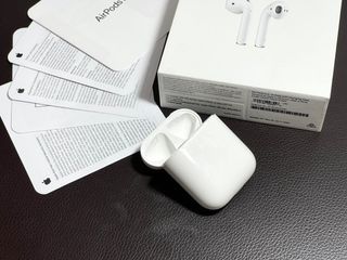 Airpods gen 2 CHARGING CASE ONLY