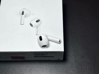 Airpods Gen 3 RIGHT POD ONLY