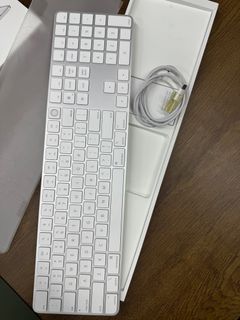 Apple Keyboard with Touch ID