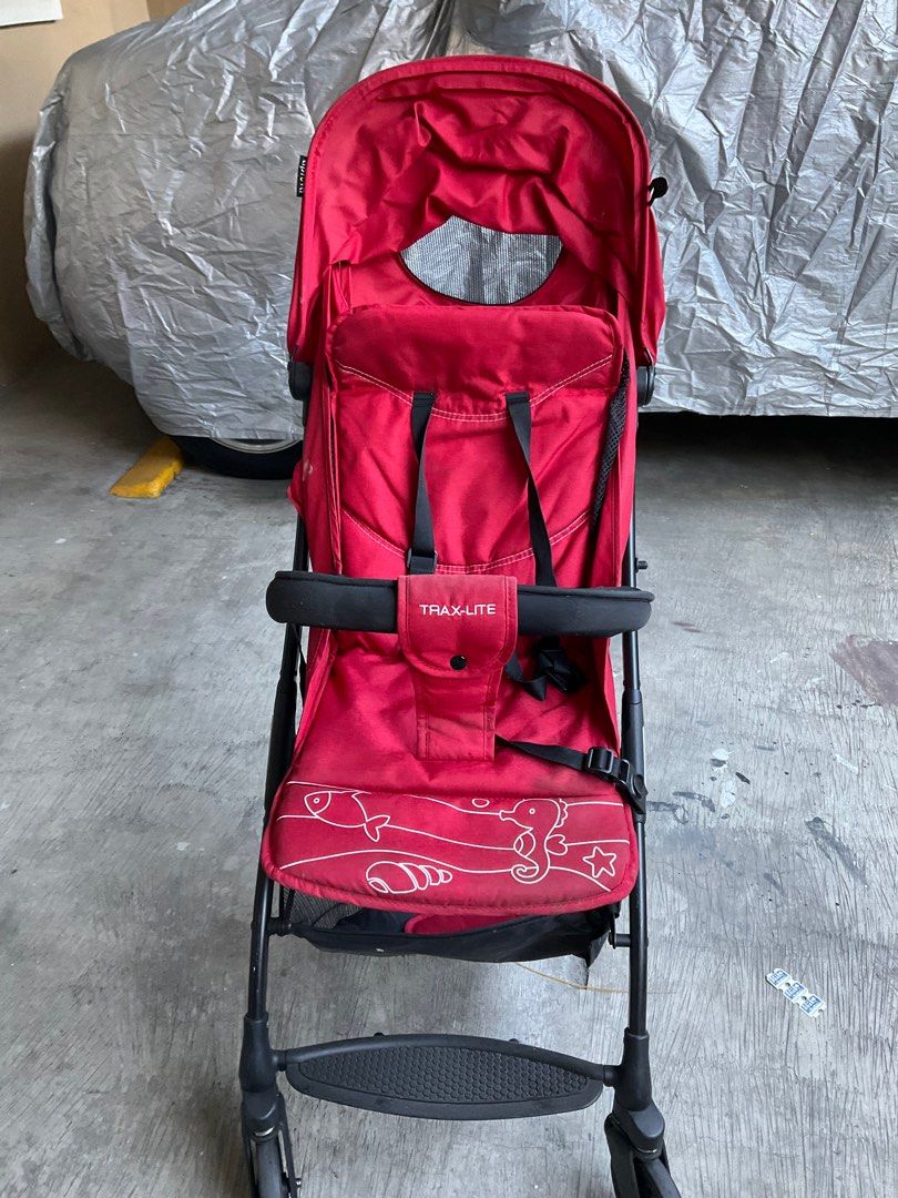 Apruva Traxlite Portable Stroller (Category: Strollers) located in Manila. Submitted by piyerrr03 (Listing ID 1301870992, Image 2). Description: Apruva is a premium manufacturer of baby strollers, playpens, car seats, walkers, and various kinds of carriers. They have a reputation for quality and durability and they are committed to offering their customers the highest-quality products. Apruva is a travel system that is designed to be safe, comfor