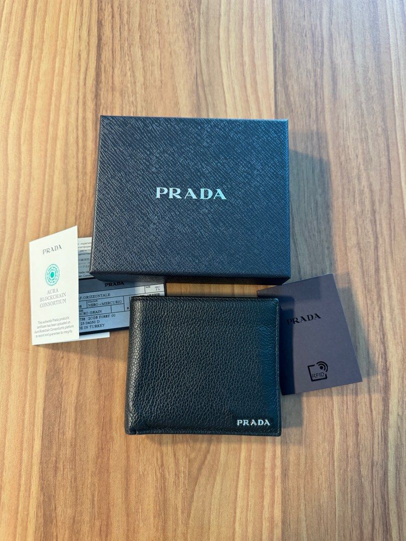 Authentic Prada Men s Wallet with coin compartment