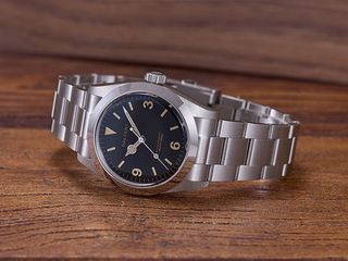 (Category: ) located in . Submitted by z-watches (Listing ID 1301865994, Image 1). Description: .