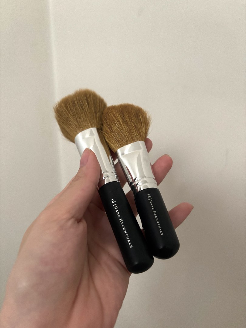 Bare minerals flawless application face brush, Kesehatan & Kecantikan