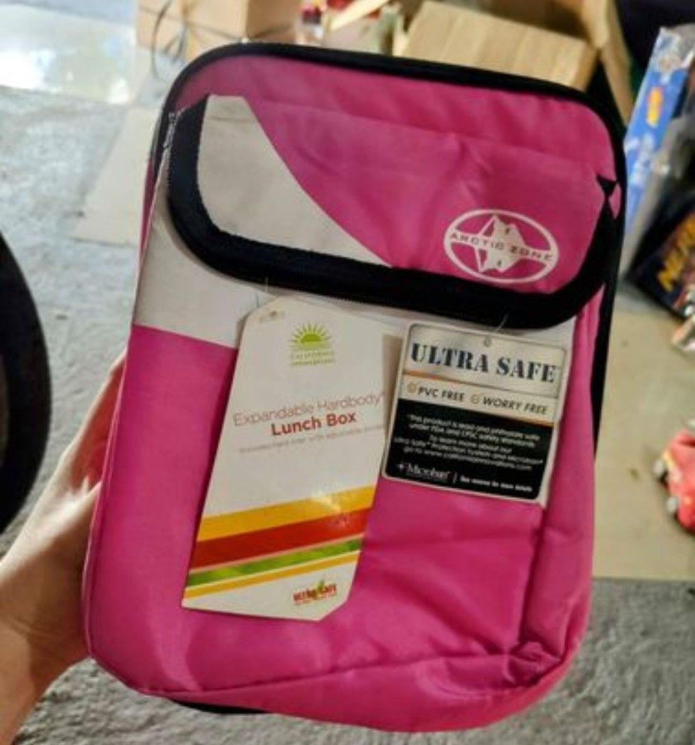 BNEW EXPANDABLE HARD BODY LUNCHBOX (Category: Storage Boxes & Baskets) located in Manila. Submitted by blessap26genmerch (Listing ID 1302025873, Image 1). Description: .