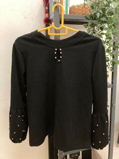 (Category: ) located in . Submitted by wander.wardrobe (Listing ID 1301864742, Image 1). Description: .