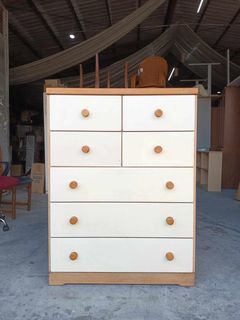 Chest Drawer L33 x W17.5 x H43,5 6 pull out drawers  In good condition