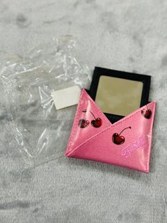 Compact Mirror with Case