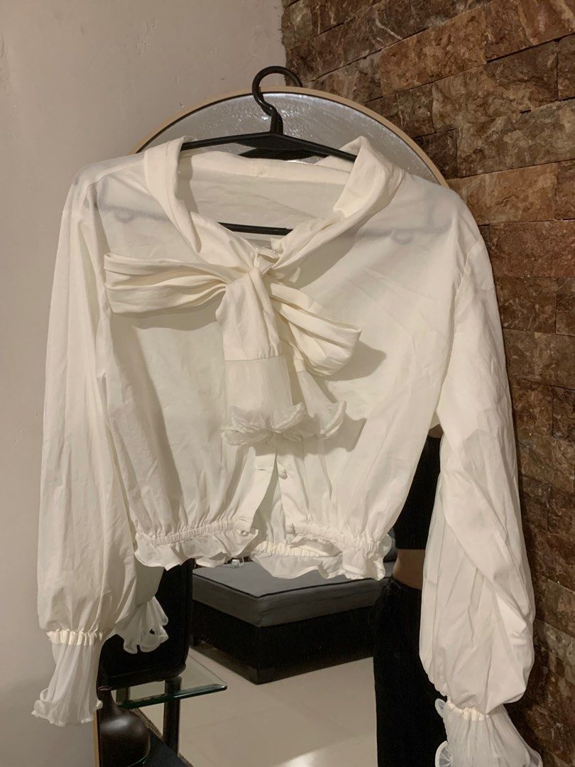 Coquette Tops (Bundle of 3) (Category: Blouses) located in Noveleta. Submitted by mrcrsole (Listing ID 1302014688, Image 1). Description: RFS: Decluttering 2 day reservation only MOP: Gcash only .