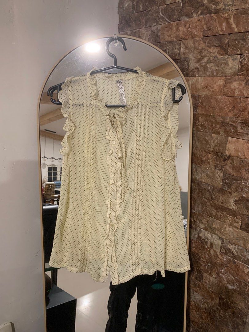 Coquette Tops (Bundle of 3) (Category: Blouses) located in Noveleta. Submitted by mrcrsole (Listing ID 1302014688, Image 2). Description: RFS: Decluttering 2 day reservation only MOP: Gcash only .