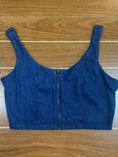 (Category: ) located in . Submitted by deeclutteredcloset (Listing ID 1301931268, Image 1). Description: .