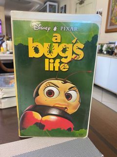 Disney’s Pixar A Bugs Life Movie Rated G Video VHS Movie Disney Clamshell Case - Used Preloved