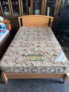 Double bed frame with 7” matress 47”x78”