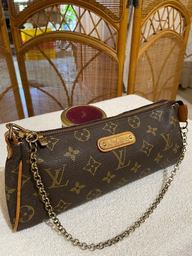 Eva small (Category: Luxury Bags & Wallets) located in Laoag. Submitted by sauler (Listing ID 1301877038, Image 2). Description: Malinis Coded Small size Tarnish hardware .