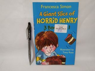 Francesca Simon A Giant Slice of HORRID HENRY 3 Books in 1