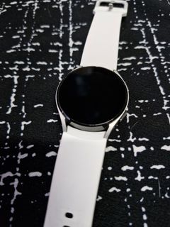 Galaxy Watch 4 White