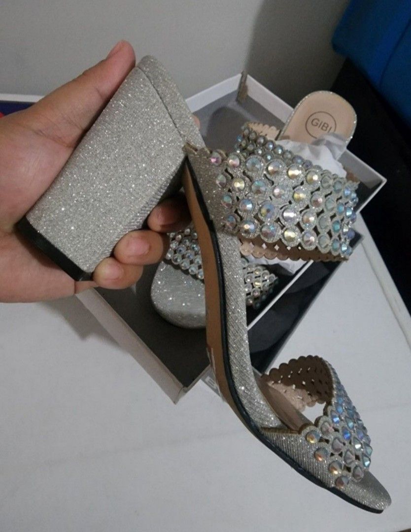 Gibi sandals (Category: Heels) located in Manila. Submitted by Ro_stuff (Listing ID 1301973502, Image 3). Description: orig price 1,899 used once only size 6 with box.
