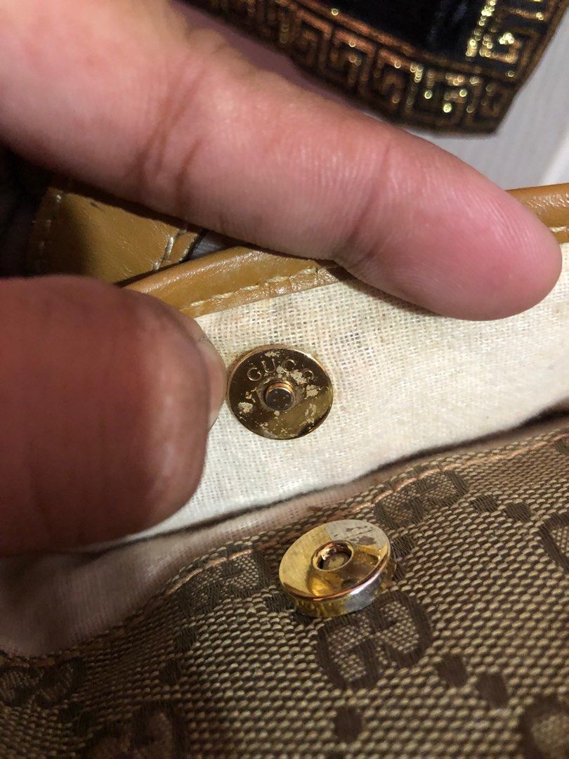 Gucci sling bag 7x10.5 authentic (Category: Luxury Bags & Wallets) located in Manila. Submitted by marisianshop (Listing ID 1301860856, Image 3). Description: Gucci sling bag 7x10.5 authentic .