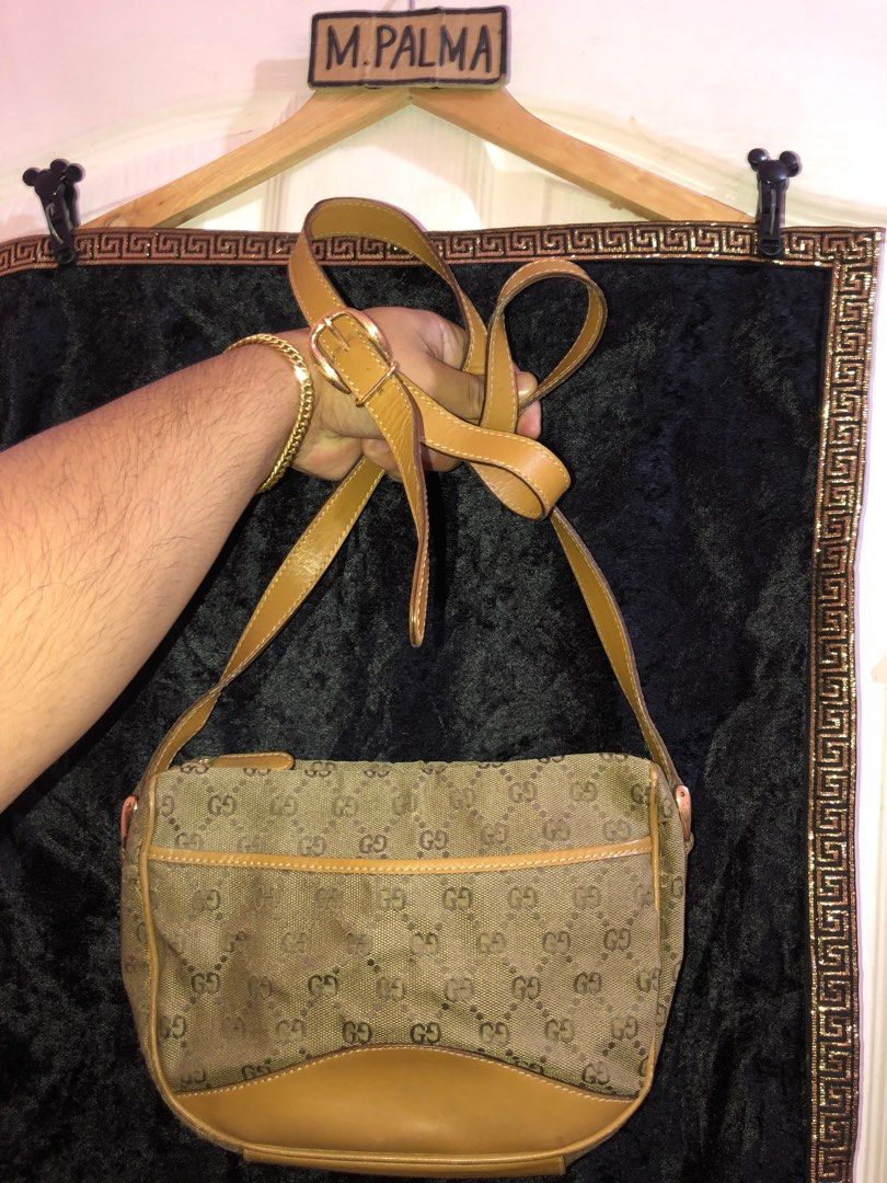 Gucci sling bag 7x10.5 authentic (Category: Luxury Bags & Wallets) located in Manila. Submitted by marisianshop (Listing ID 1301860856, Image 1). Description: Gucci sling bag 7x10.5 authentic .