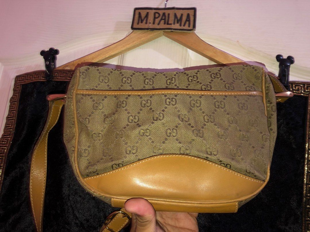 Gucci sling bag 7x10.5 authentic (Category: Luxury Bags & Wallets) located in Manila. Submitted by marisianshop (Listing ID 1301860856, Image 2). Description: Gucci sling bag 7x10.5 authentic .