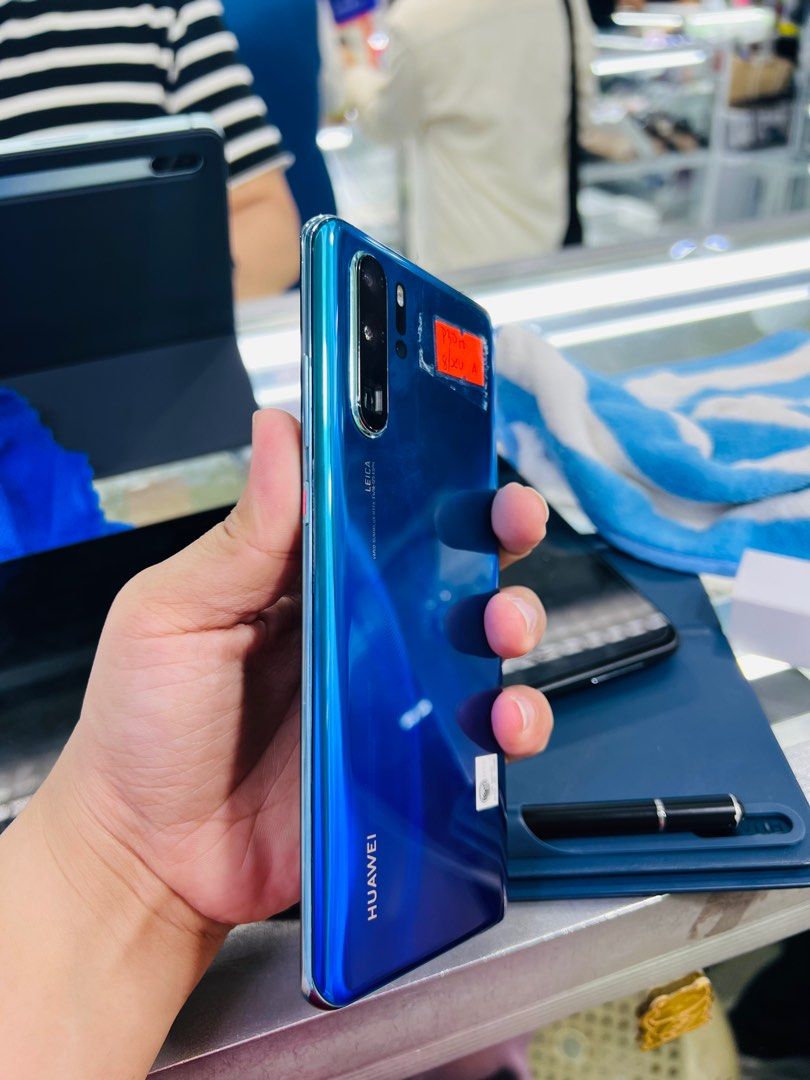 Huawei P30 Pro 256gb Global FU (Category: Huawei) located in San Juan City. Submitted by javedsgadgetshop (Listing ID 1302015581, Image 3). Description: OPEN FOR INSTALLMENT VIA CREDIT CARD/GGIVES & SWAP/TRADE-IN! WE BUY AND SELL ( ANYKINDS OF UNIT BINIBILI PO NAMIN)! PTPA : Padelete po f bawal Read ❗️Onhand ‼️ Huawei P30 Pro •256gb •NTC Variant •Good batt health •Factory Unlock •95% Smoothness •No hidden issue | No Repaired •100% Authentic | Not
